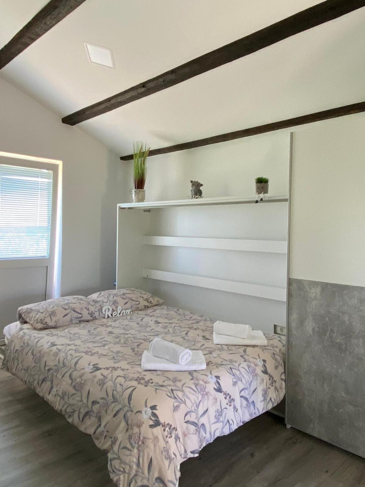 Apartma Vista Baredi イゾラ エクステリア 写真